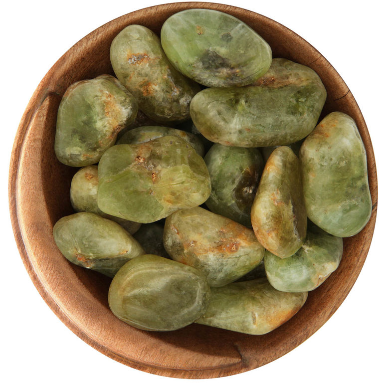 Hessonite Meaning Healing, Mineralogy, & History